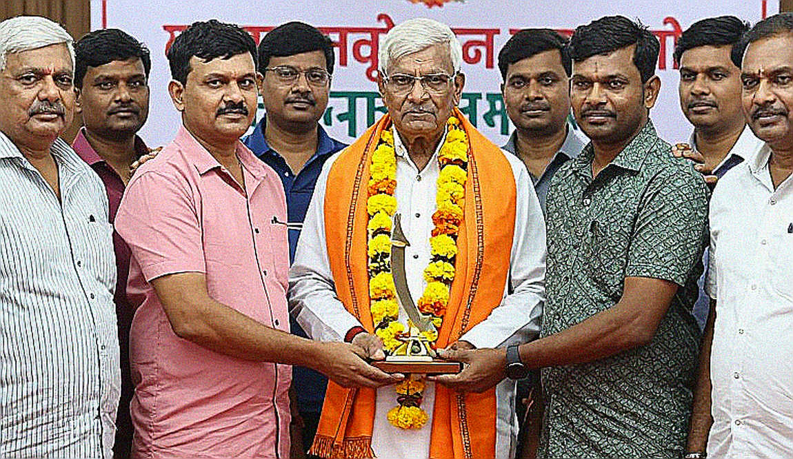 नीलामी रेड पॉइंट खरीदती है, मैच डू-ऑर-डाई पर पलटते हैं